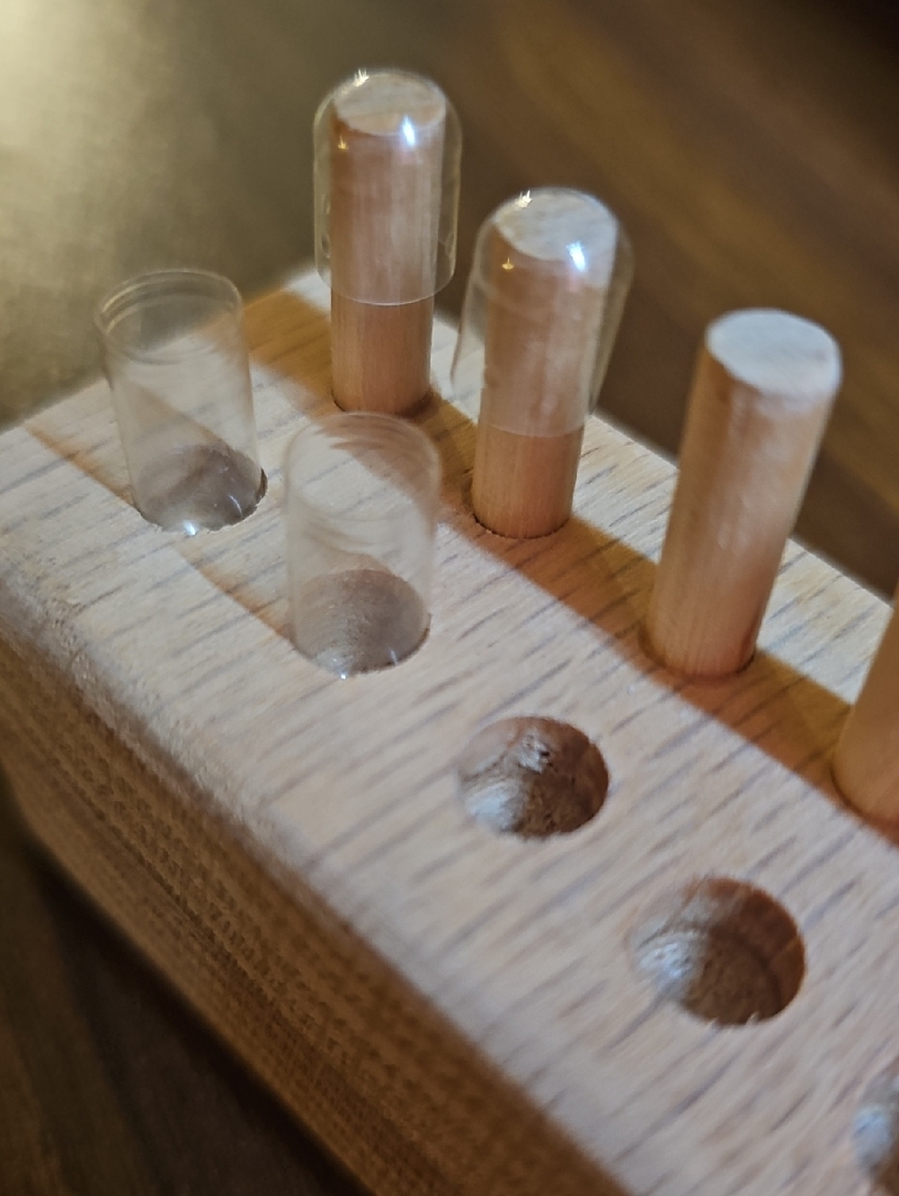 Wooden Peg Capsule Holder For ESSENTIAL OILS Caps - Natural Wood